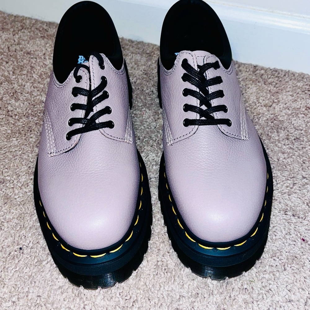 Brand New- Doc Dr. Martens 8053 Quad Leather Platform Oxfords Taupe Women Size 9